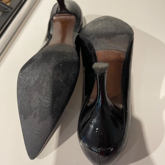 Stuart Weitzman shoes - Picture 3 of 3